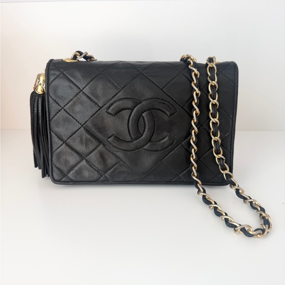 Vintage CHANEL Lambskin Blk ChainShoulder/crossbody Bag